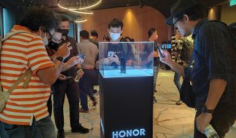 HONOR Magic Vs China Launch Watch Party 