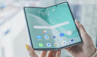 HONOR Magic Vs Hands-On Media Review